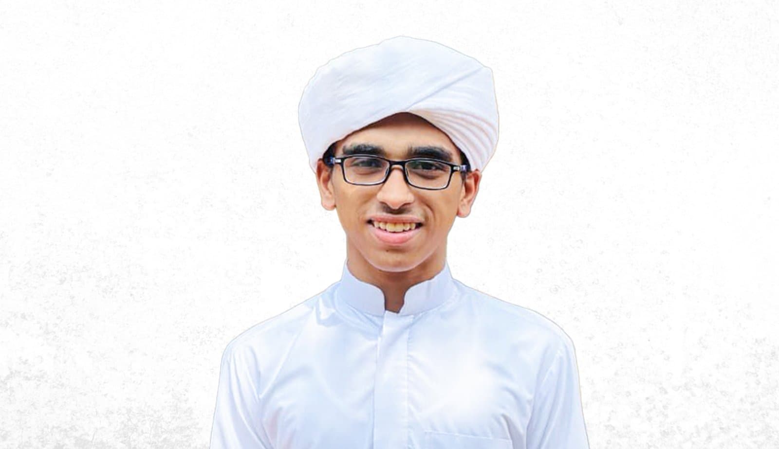 സുന്നിവോയ്‌സ് മെഗാ ക്വിസ്: ജാമിഅ മദീനതുന്നൂർ വിദ്യാർത്ഥി മുഹമ്മദ് അബ്ദുൽ ഹാദിക്ക് സംസ്ഥാനതലത്തിൽ ഒന്നാം സ്ഥാനം